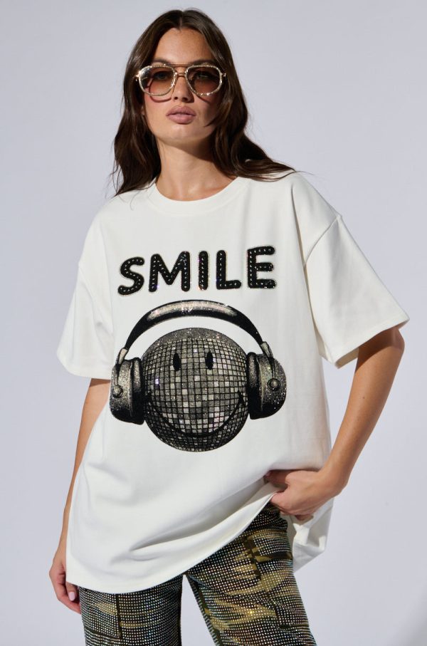 SMILE RHINESTONE DETAIL OVERSIZED TSHIRT IN WHITE Discount